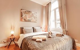 Luxury Suites Palace